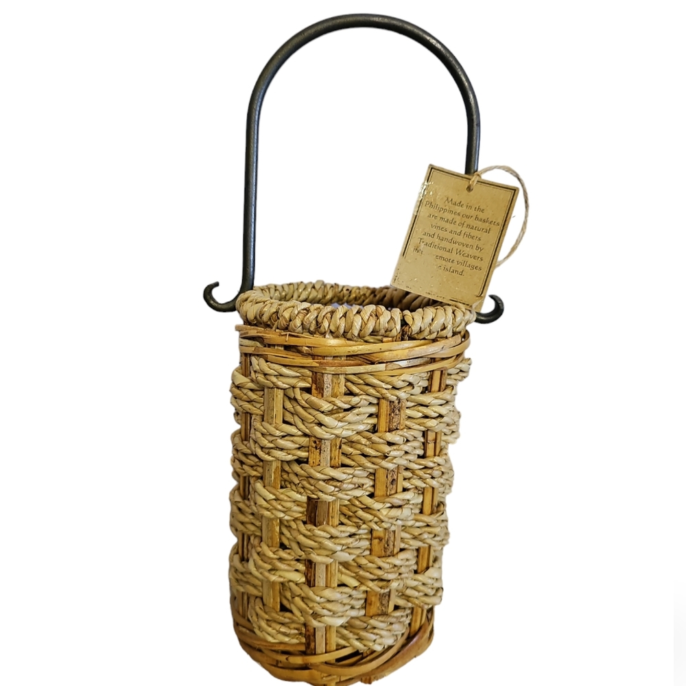 Basket with Metal Handle